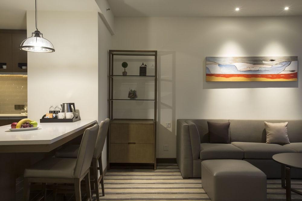 Hyatt House New Hongqiao Hotel