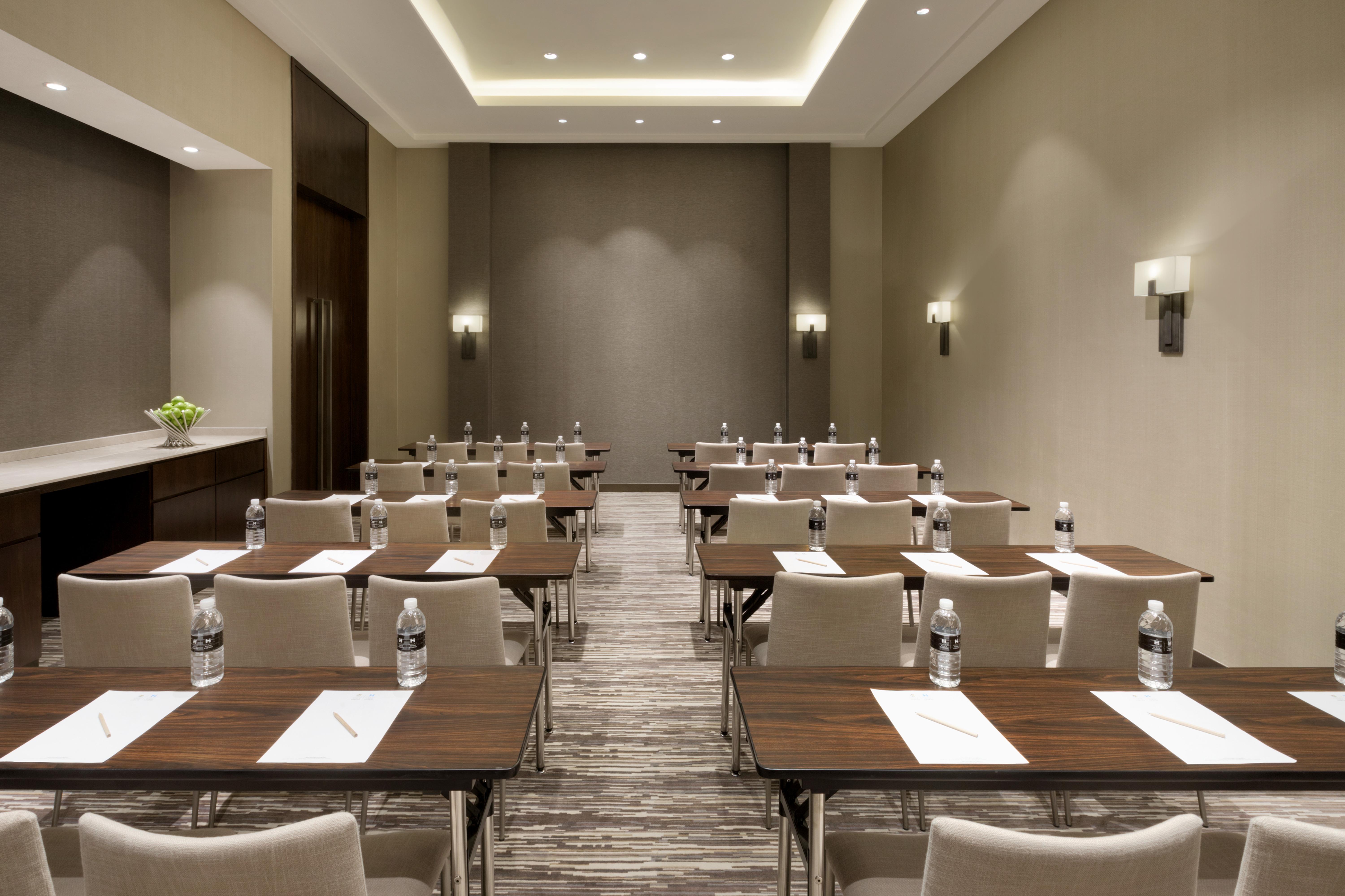 Hyatt House New Hongqiao Hotel 4*